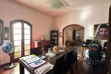 Apartamento à venda com 185m², 4 quartos e 1 vagaSala