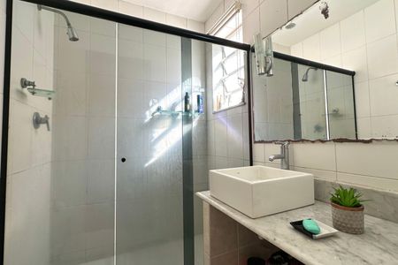 Apartamento à venda com 185m², 4 quartos e 1 vagaBanheiro Social