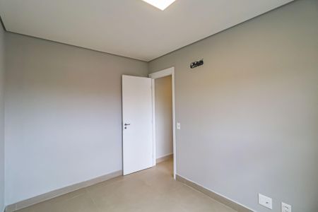 Apartamento à venda com 55m², 2 quartos e 1 vagaQuarto 01