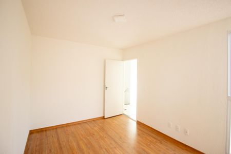 Sala de apartamento para alugar com 2 quartos, 46m² em Caiapos, Contagem