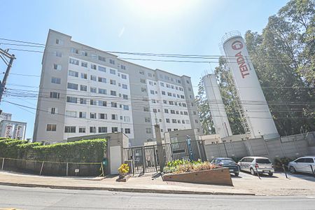 Apartamento à venda com 43m², 1 quarto e sem vaga Apartamento à venda com 43m², 1 quarto e sem vagaFachada e portaria