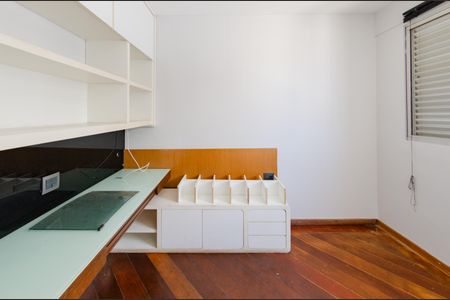 Quarto 1 de apartamento para alugar com 4 quartos, 130m² em Luxemburgo, Belo Horizonte