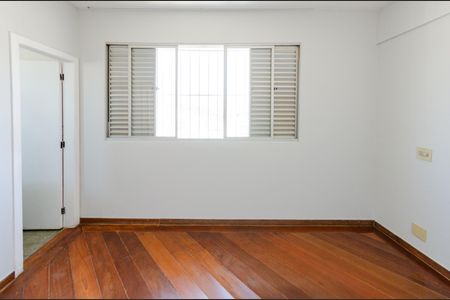 Apartamento para alugar com 130m², 4 quartos e 2 vagasSuíte
