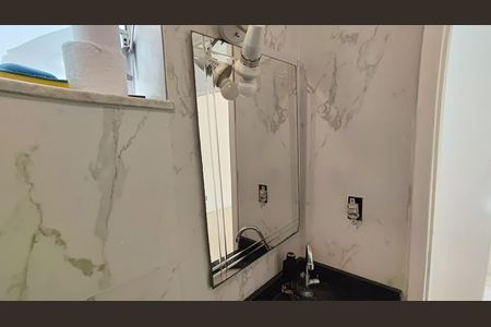 Casa para alugar com 85m², 3 quartos e 2 vagas Casa para alugar com 85m², 3 quartos e 2 vagasBanheiro Social