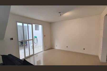 Sala de casa para alugar com 3 quartos, 85m² em Curicica, Rio de Janeiro