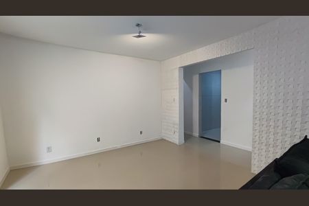 Sala de casa para alugar com 3 quartos, 85m² em Curicica, Rio de Janeiro