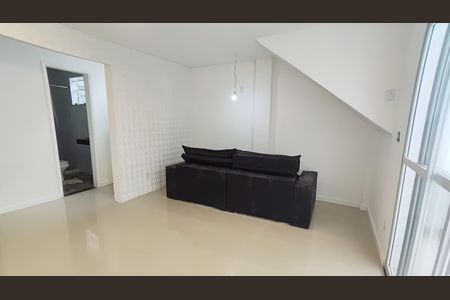 Sala de casa para alugar com 3 quartos, 85m² em Curicica, Rio de Janeiro