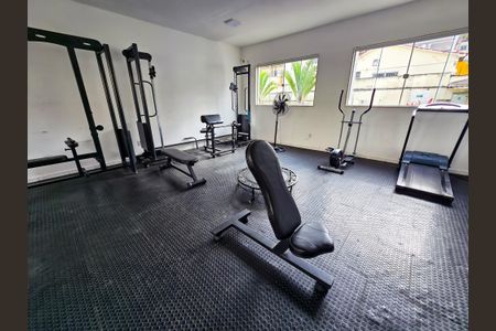 Apartamento à venda com 46m², 2 quartos e 1 vaga Apartamento à venda com 46m², 2 quartos e 1 vagaÁrea comum - Academia