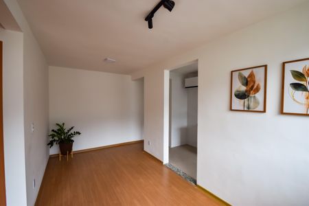 Sala de apartamento à venda com 2 quartos, 46m² em Encantado, Rio de Janeiro