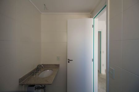 Apartamento à venda com 73m², 2 quartos e 1 vaga Apartamento à venda com 73m², 2 quartos e 1 vagaBanheiro da Suíte