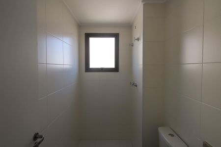 Apartamento à venda com 73m², 2 quartos e 1 vaga Apartamento à venda com 73m², 2 quartos e 1 vagaBanheiro da Suíte 2
