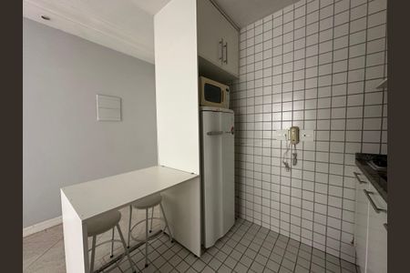 Sala/Cozinha de apartamento à venda com 1 quarto, 30m² em Perdizes, São Paulo