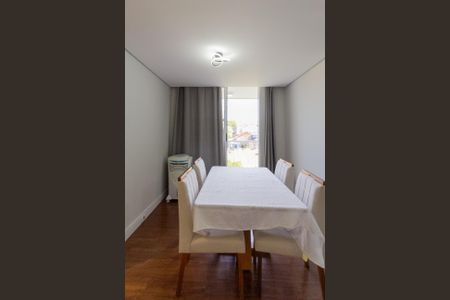 Apartamento à venda com 65m², 2 quartos e 1 vagaSala de Jantar