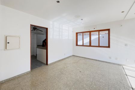 Sala de casa de condomínio para alugar com 3 quartos, 300m² em Jardim das Colinas, São José dos Campos
