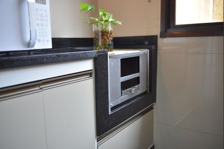 Apartamento à venda com 69m², 2 quartos e 1 vagaÁrea de Serviço