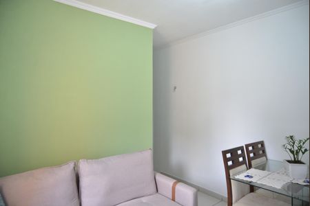 Sala de apartamento à venda com 2 quartos, 69m² em Vila Alzira, Santo André