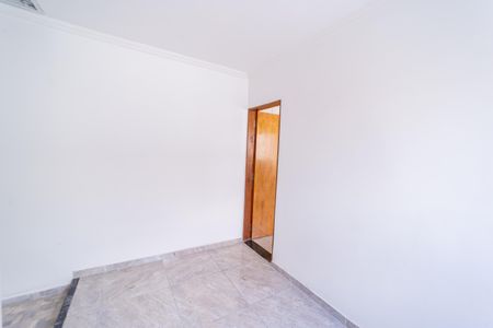 Casa para alugar com 45m², 1 quarto e sem vaga Casa para alugar com 45m², 1 quarto e sem vagaSala