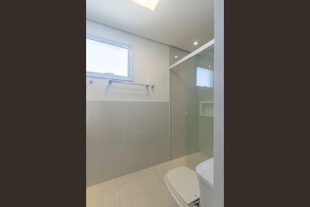 Apartamento à venda com 120m², 2 quartos e 3 vagasBanheiro da Suíte 2