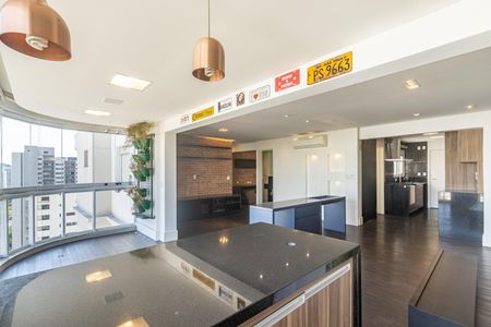 Apartamento à venda com 120m², 2 quartos e 3 vagasSala 1