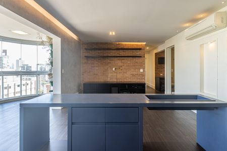 Sala 1 de apartamento à venda com 2 quartos, 120m² em Vila Olímpia, São Paulo