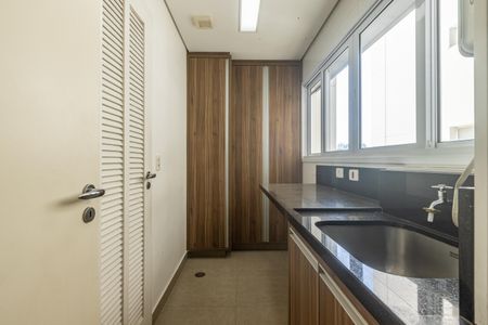 Apartamento à venda com 120m², 2 quartos e 3 vagasÁrea de Serviço