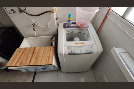 Apartamento à venda com 63m², 2 quartos e 1 vaga Apartamento à venda com 63m², 2 quartos e 1 vagaÁrea de Serviço