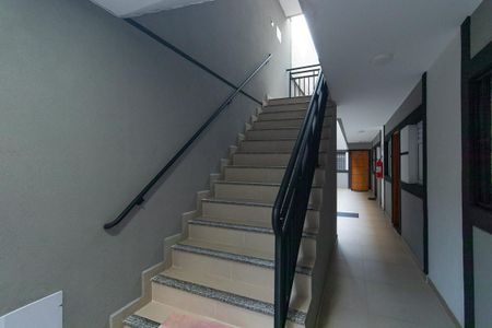 Apartamento à venda com 40m², 2 quartos e sem vagaEscada