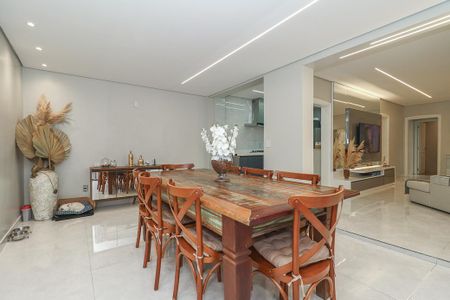 Apartamento à venda com 125m², 2 quartos e 1 vagaSala de Jantar