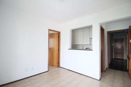 Sala de apartamento à venda com 1 quarto, 42m² em Vila Suzana, São Paulo
