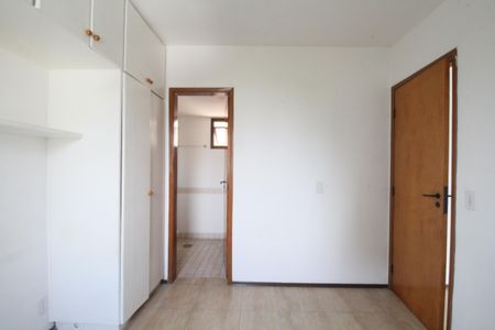 Apartamento à venda com 42m², 1 quarto e 1 vagaQuarto