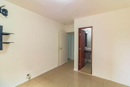 Apartamento à venda com 84m², 3 quartos e 1 vaga Apartamento à venda com 84m², 3 quartos e 1 vagaSuíte