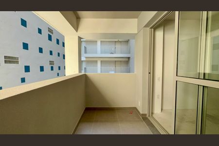 Varanda de kitnet/studio à venda com 1 quarto, 38m² em Pinheiros, São Paulo