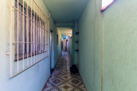 Casa à venda com 250m², 4 quartos e 1 vaga Casa à venda com 250m², 4 quartos e 1 vagaCasa 2 - Corredor