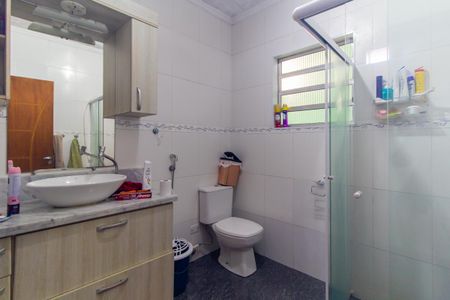 Casa à venda com 250m², 4 quartos e 1 vaga Casa à venda com 250m², 4 quartos e 1 vagaCasa 2 - Banheiro