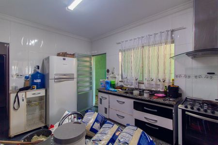 Casa à venda com 250m², 4 quartos e 1 vaga Casa à venda com 250m², 4 quartos e 1 vagaCasa 2 - Cozinha