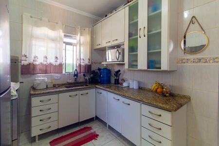 Casa à venda com 250m², 4 quartos e 1 vaga Casa à venda com 250m², 4 quartos e 1 vagaCozinha