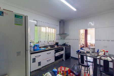 Casa à venda com 250m², 4 quartos e 1 vaga Casa à venda com 250m², 4 quartos e 1 vagaCasa 2 - Cozinha