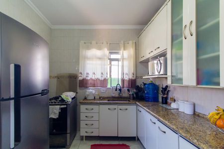 Casa à venda com 250m², 4 quartos e 1 vaga Casa à venda com 250m², 4 quartos e 1 vagaCozinha