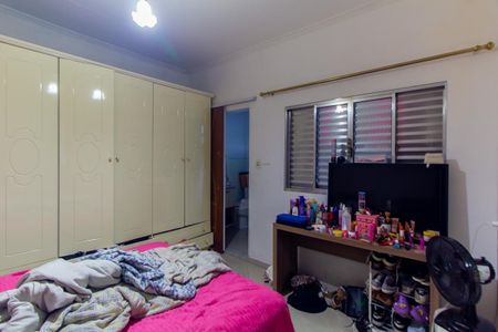 Casa à venda com 250m², 4 quartos e 1 vaga Casa à venda com 250m², 4 quartos e 1 vagaCasa 2 - Suíte