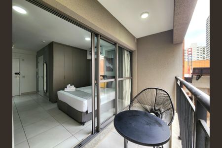 Studio para alugar com 32m², 1 quarto e sem vagaVaranda