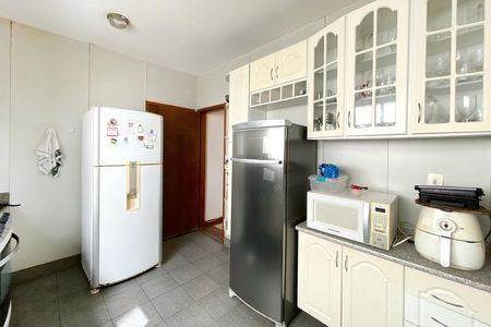 Apartamento à venda com 110m², 3 quartos e 1 vaga Apartamento à venda com 110m², 3 quartos e 1 vagaCozinha