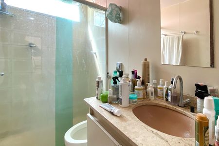 Apartamento à venda com 110m², 3 quartos e 1 vaga Apartamento à venda com 110m², 3 quartos e 1 vagaBanheiro
