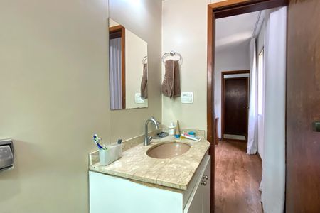 Apartamento à venda com 110m², 3 quartos e 1 vaga Apartamento à venda com 110m², 3 quartos e 1 vagaBanheiro da Suíte 1