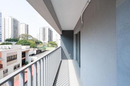 Studio para alugar com 22m², 1 quarto e sem vaga Studio para alugar com 22m², 1 quarto e sem vagaVaranda