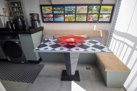 Apartamento à venda com 51m², 2 quartos e 1 vagaVaranda