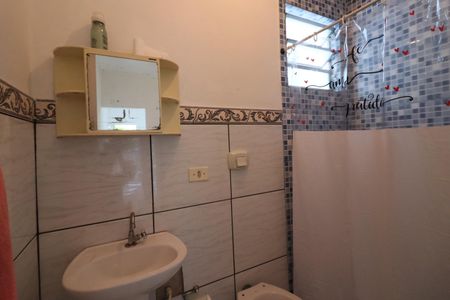 Casa para alugar com 47m², 2 quartos e sem vagaBanheiro da Suíte 