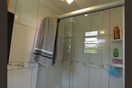 Casa à venda com 180m², 3 quartos e 2 vagasBanheiro da Suíte