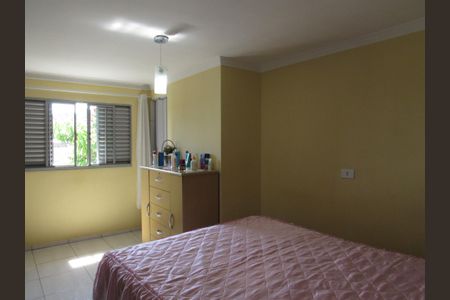 Casa à venda com 180m², 3 quartos e 2 vagasSuíte