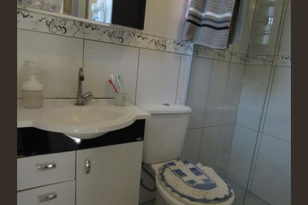 Casa à venda com 180m², 3 quartos e 2 vagasBanheiro da Suíte