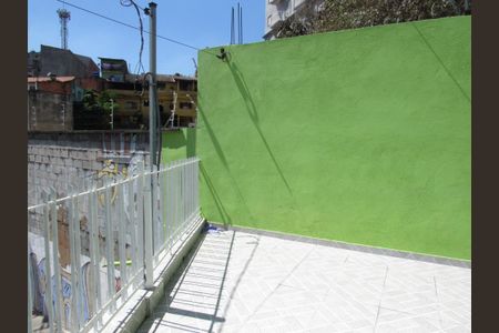 Casa à venda com 180m², 3 quartos e 2 vagasÁrea externa